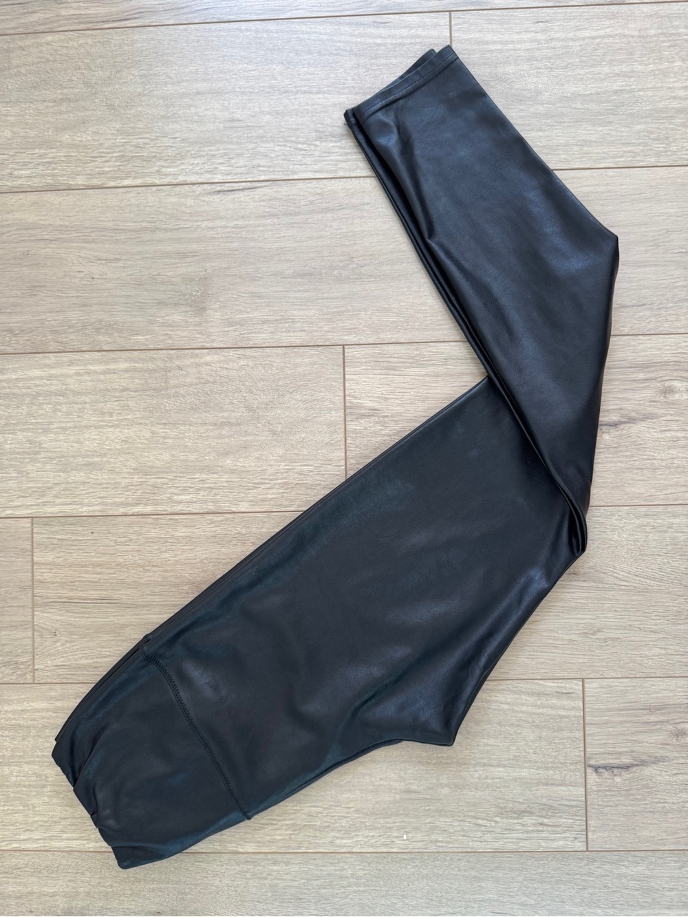 Wilfred Free Daria Leather Leggings